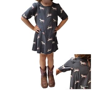 Old Navy grey Shorty dress with Unicorns, 3t